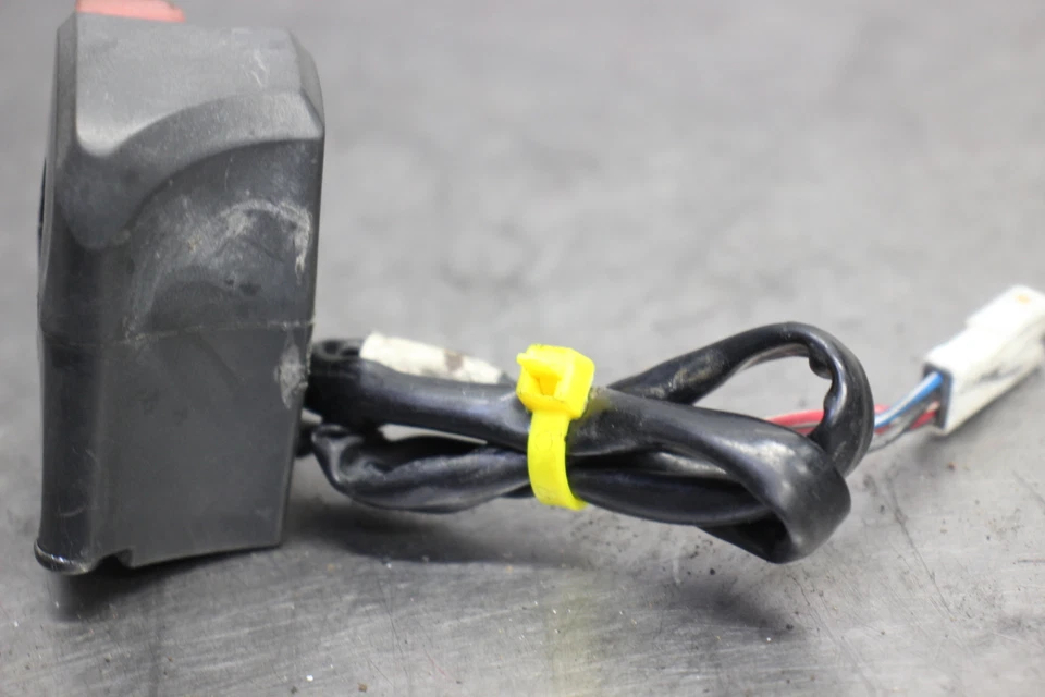 08-14 DUCATI MONSTER 696 Right Kill Switch Foto 3 de 4
