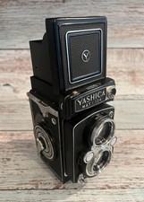 Yashica MAT 124 Twin Lens TLR Film Camera w/ Case UNTESTED