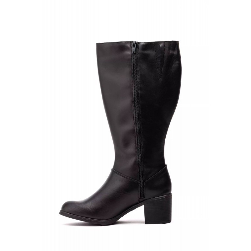 Botas de piel negras, con elástico de ancho especial, suela de goma