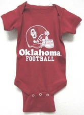 NCAA Oklahoma Sooners Crimson Lap Shoulder 1 Pc Logo #10 Two Feet Ahead 