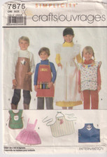 7875 SIMPLICITY - 5 APRONS & APPLIQUES - UNIS...