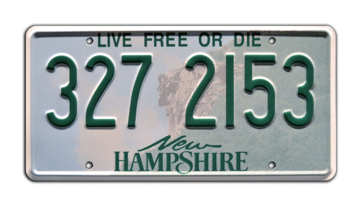 Breaking Bad | Heisenberg's Volvo | 327 2153 | Metal Stamped Prop