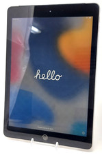 Apple iPad 5th Gen A1823 32 GB, Wi-Fi 4G 9.7 in - Space Gray