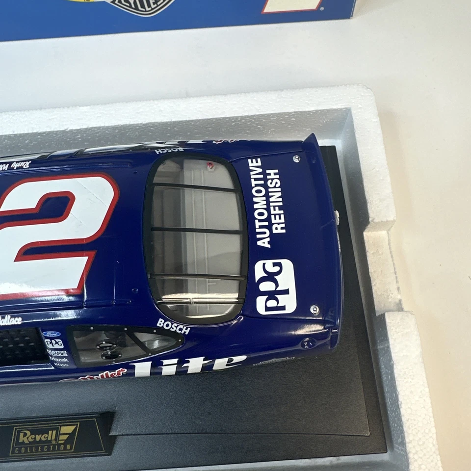 1999 Rusty Wallace #2 Miller Lite Harley Davidson 1:18 Revell NASCAR Diecast - Imagem 4 de 4