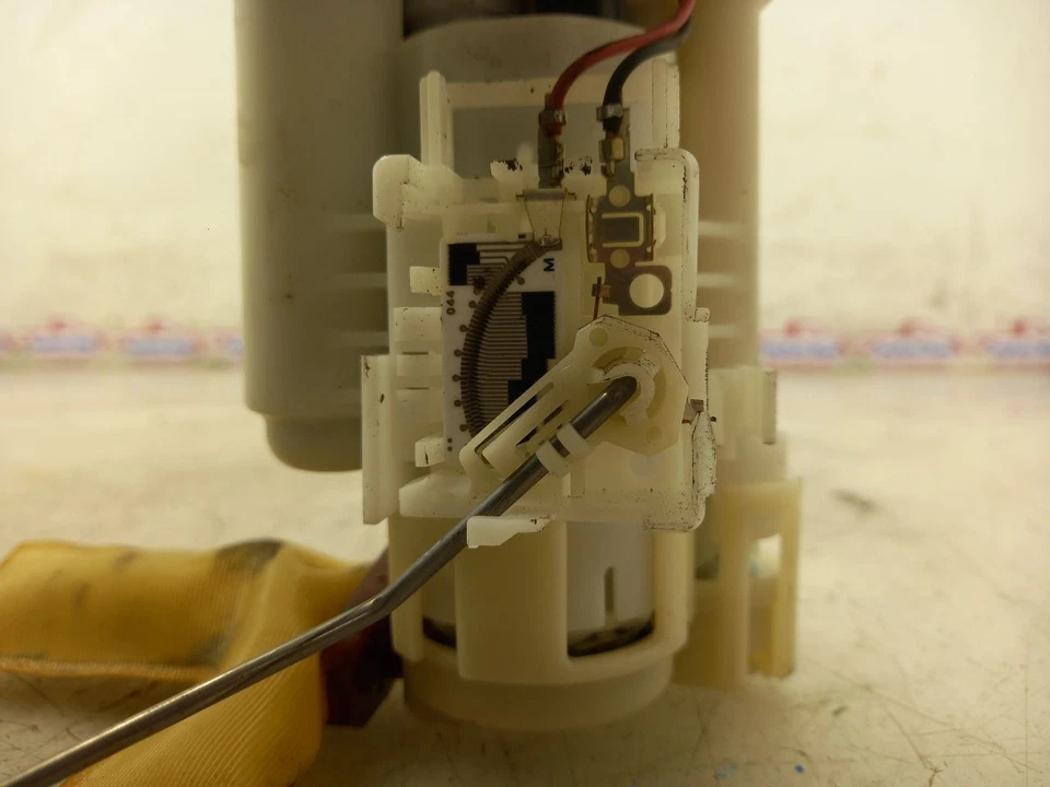 04 05 06 BOMBA DE COMBUSTIBLE SCION XA 1,5 L Foto 2 de 4