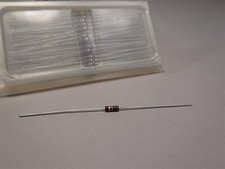 (100) Allen Bradley Quality Fixed Resistors RC07GF153J 15K Ohms 1/4 Watt -NOS