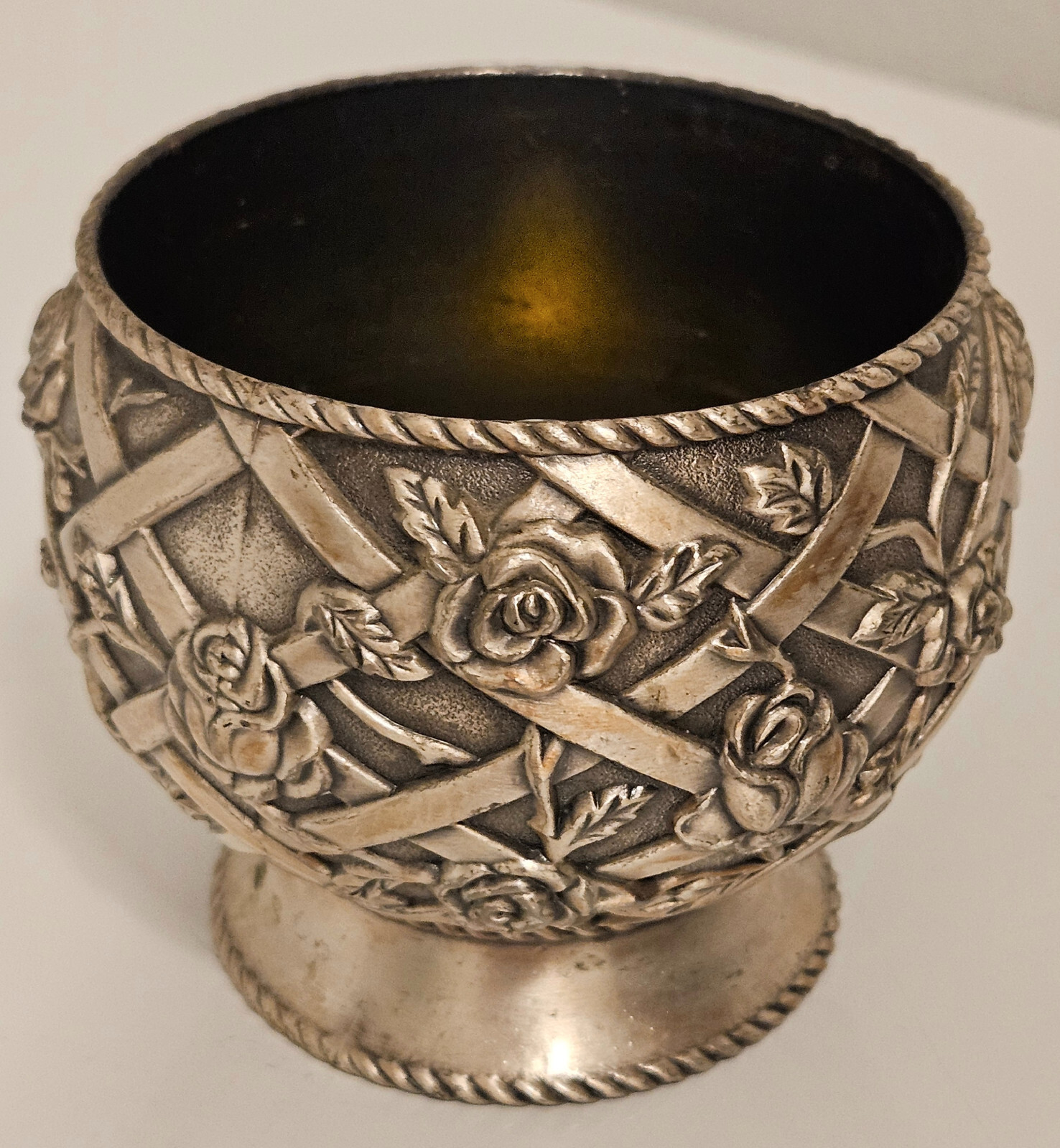 Vintage Heavy Pewter Rose Lattice Tea Light Holder XLNT HTF #1329