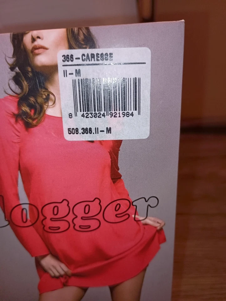PLATINO BLOGGER 8 Denier Ultra Sheer Pantyhose Caresse - Image 3 of 4