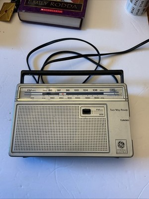 Vintage Ge General Electric Model 7-2665B Tested Working