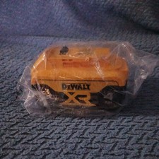 Dewalt DCB204 20V Max 4.0AH XR Lithium Ion Battery-  NEW  