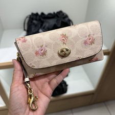 Coach Sunglass Case Clip Signature Canvas Floral Print CAP68 Gold Sand Multi