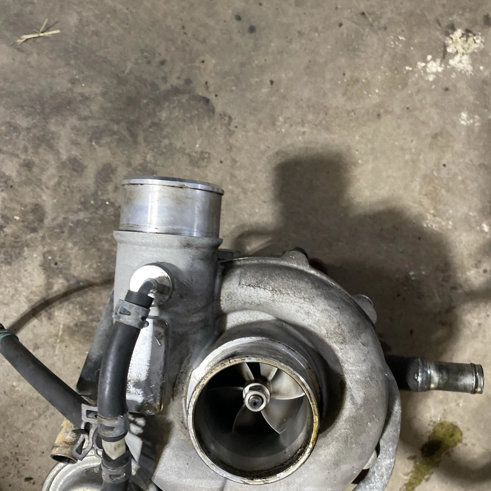 2006 2007 Subaru Impreza Sti 2.5 Turbo Carregador Turbocompressor j8550101R 5525 - Imagem 2 de 4