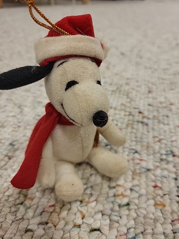 Vintage Peanuts Snoopy 1958 United Features Synd. PLUSH Christmas Tree Ornament