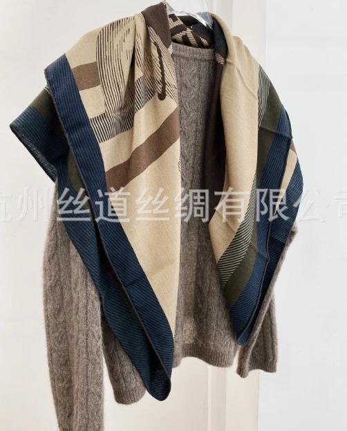 70% Cashmere 30% Silk 110X110cm Shawl horse Print Bandana Scarf Neckerchief wrap