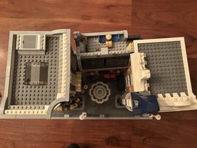 lego assembly square 10255, 95% Complete, See Photos For Condition