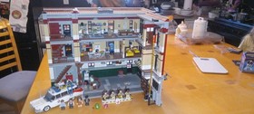 LEGO Ghostbusters Firehouse Headquarters 75837 and Ecto 1 21108