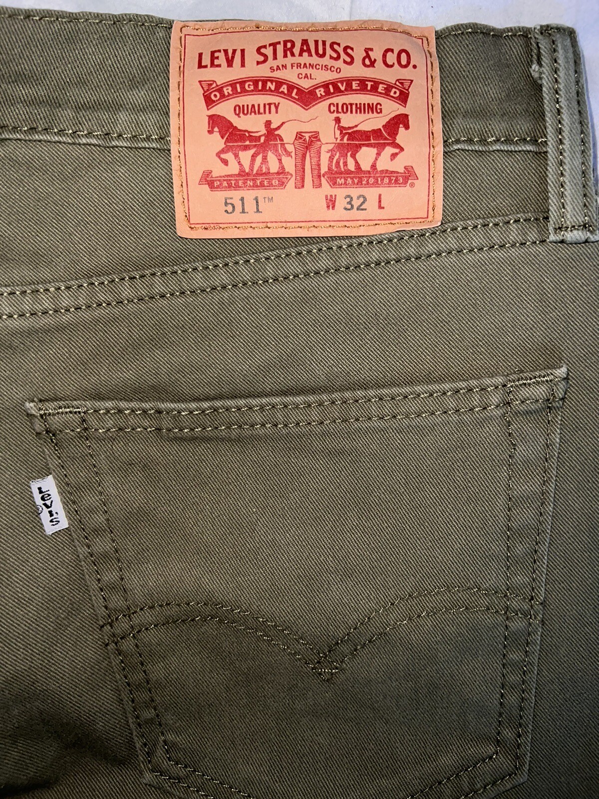 Levi’s Men's Olive Green Slim Fit 511 Stretch Jean Shorts W32 RRP £95 Mint image 3