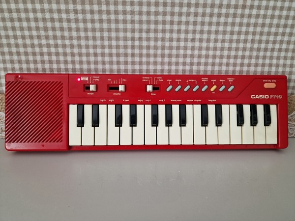 TECLADO CASIO PT-10 ROJO