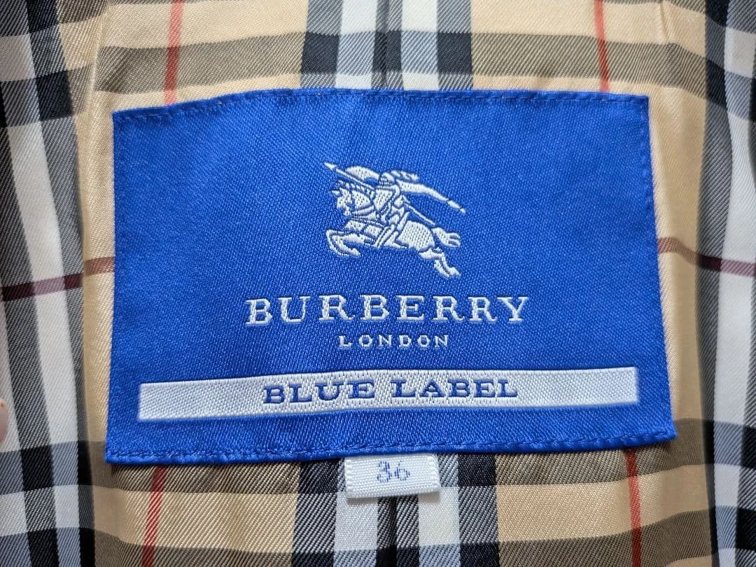 Gabardina BURBERRY BLUE LABEL beige cintura reunida línea A JP 36 US XS