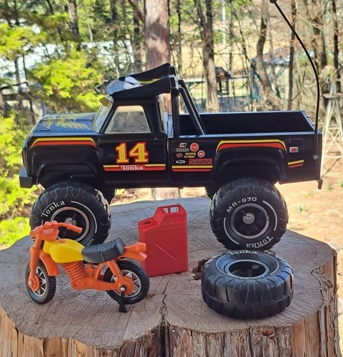 Tonka Pressed Steel 1980s Rally Blackbird #14 Pick-Up Truck & Accessories Nice!