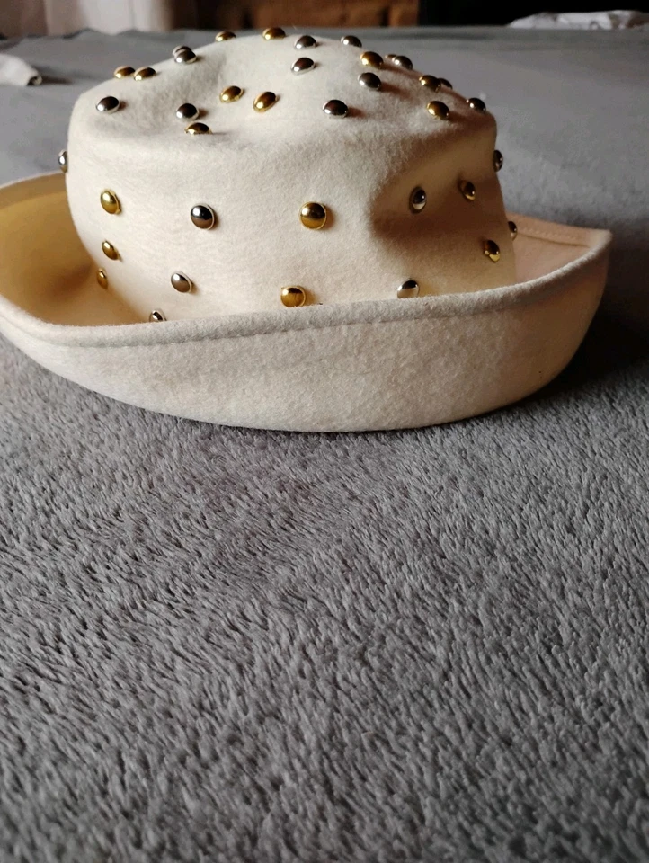 Sombrero Vintage Cuentas Dorado y Plata 100% Lana Beige Hecho en Italia Foto 3 de 4