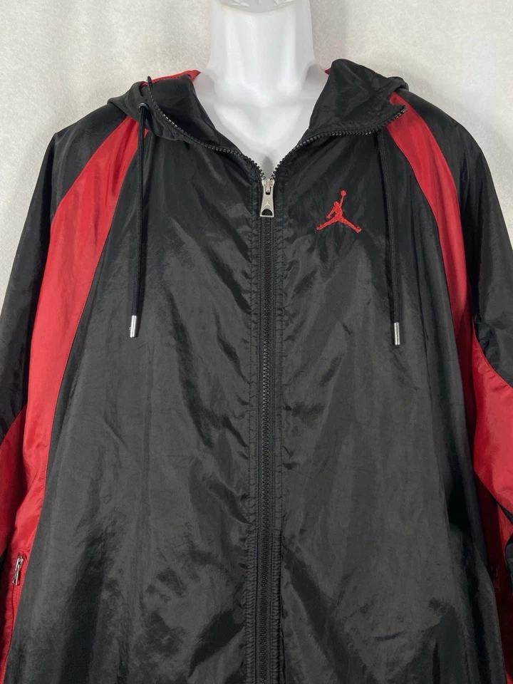 Jaqueta masculina Air Jordan Flight Essential tecido XXL preta vermelha com capuz zíper completo - Imagem 2 de 4
