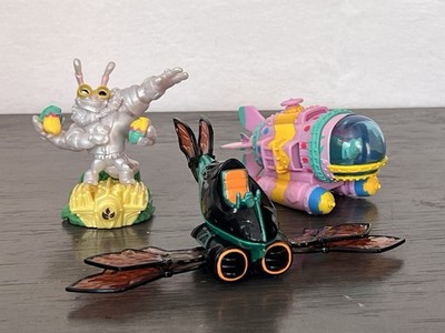 Skylanders Superchargers Buzz Wing Eggcited Thrillipede And Spring Dive Bomber