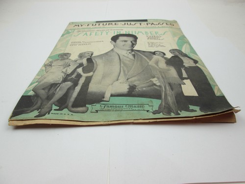 Vintage 1930 Sheet Music My Future Just Passed Safety In Numbers - Picture 2 of 10