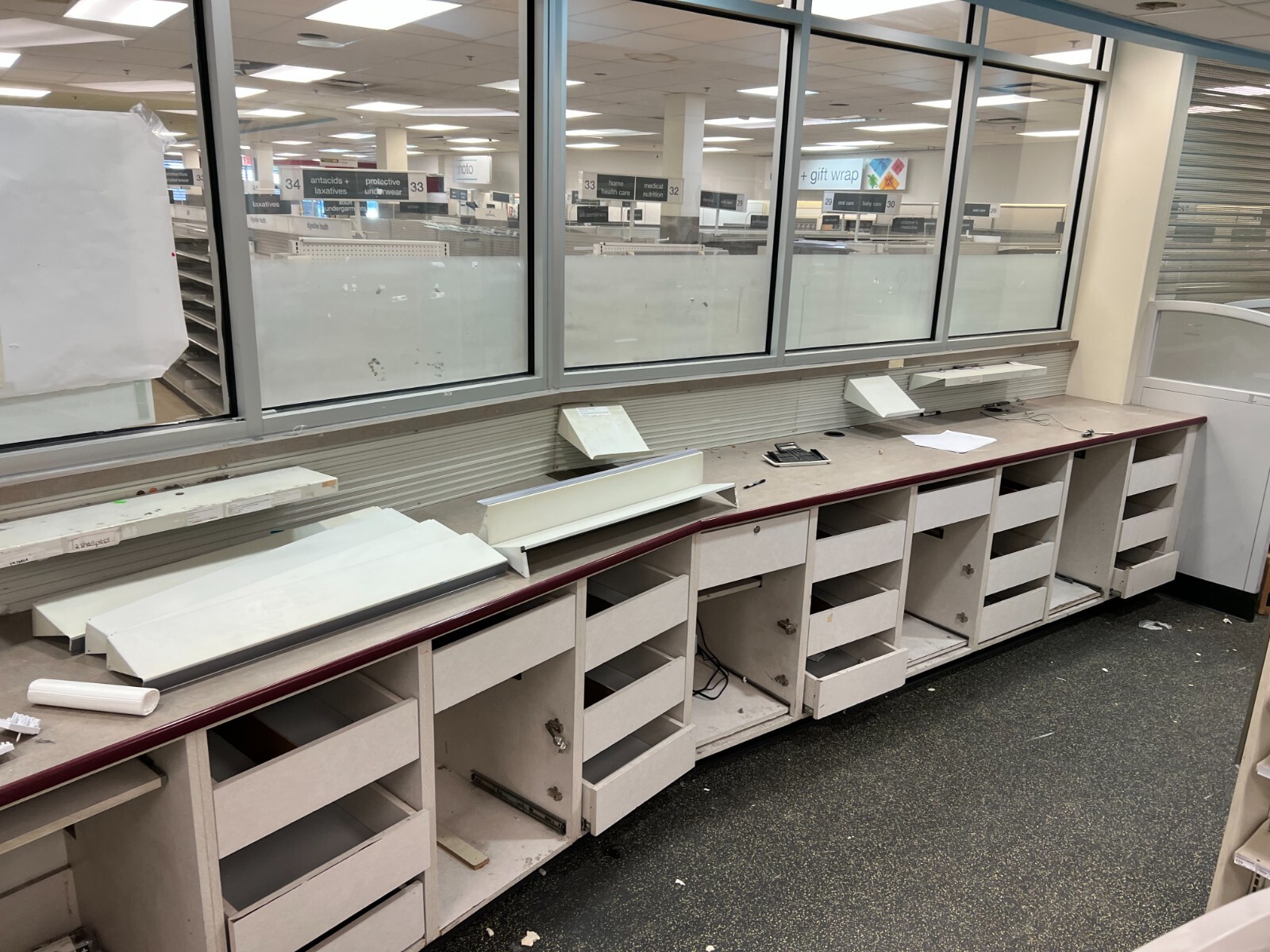 Pharmacy shelving Uniweb end cap eBay