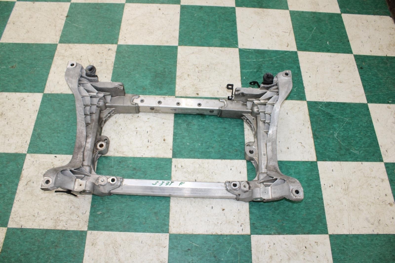 Maserati Ghibli 2014-2021 Front Engine mount