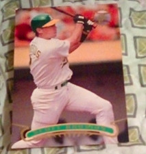 Topps MLB Rookie #133 Oakland Athletics Scott Brosius Baseball Trading Card. rookie card picture