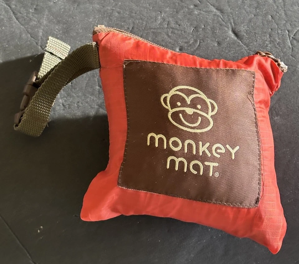 Monkey Mat Outdoor Playmat Pouch And Belt Hook Creative Outdoor Fun - Image 2 of 3