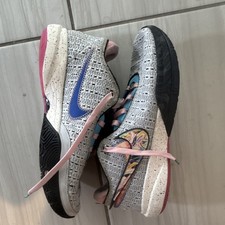 Nike EYBL LeBron 20 Basketball Shoes Size: 10.5