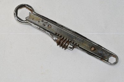 Vintage verstellbarer Schraubenschlüssel MEHRFACHSCHLÜSSEL gemarkt mm und Zoll Eskilstuna Schweden?