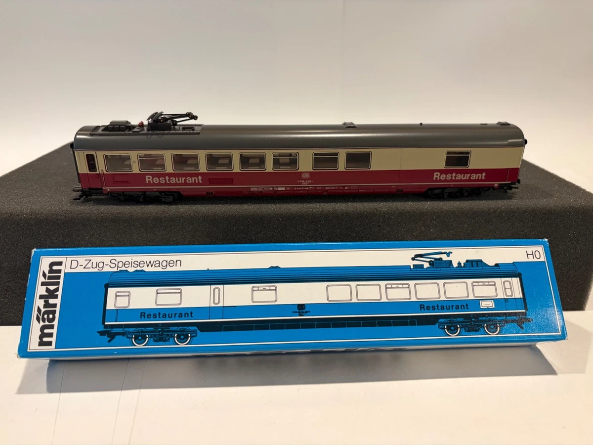 Trans Europ Express (TEE) HO Model Railroad Passenger Cars for