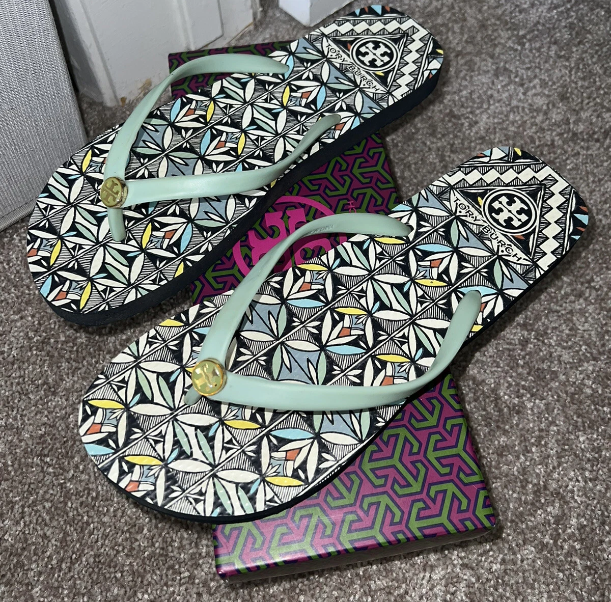 Tory Burch Silver Sage Acoma Blue Geometric Thin Strap Rubber Flip Flops Size 9