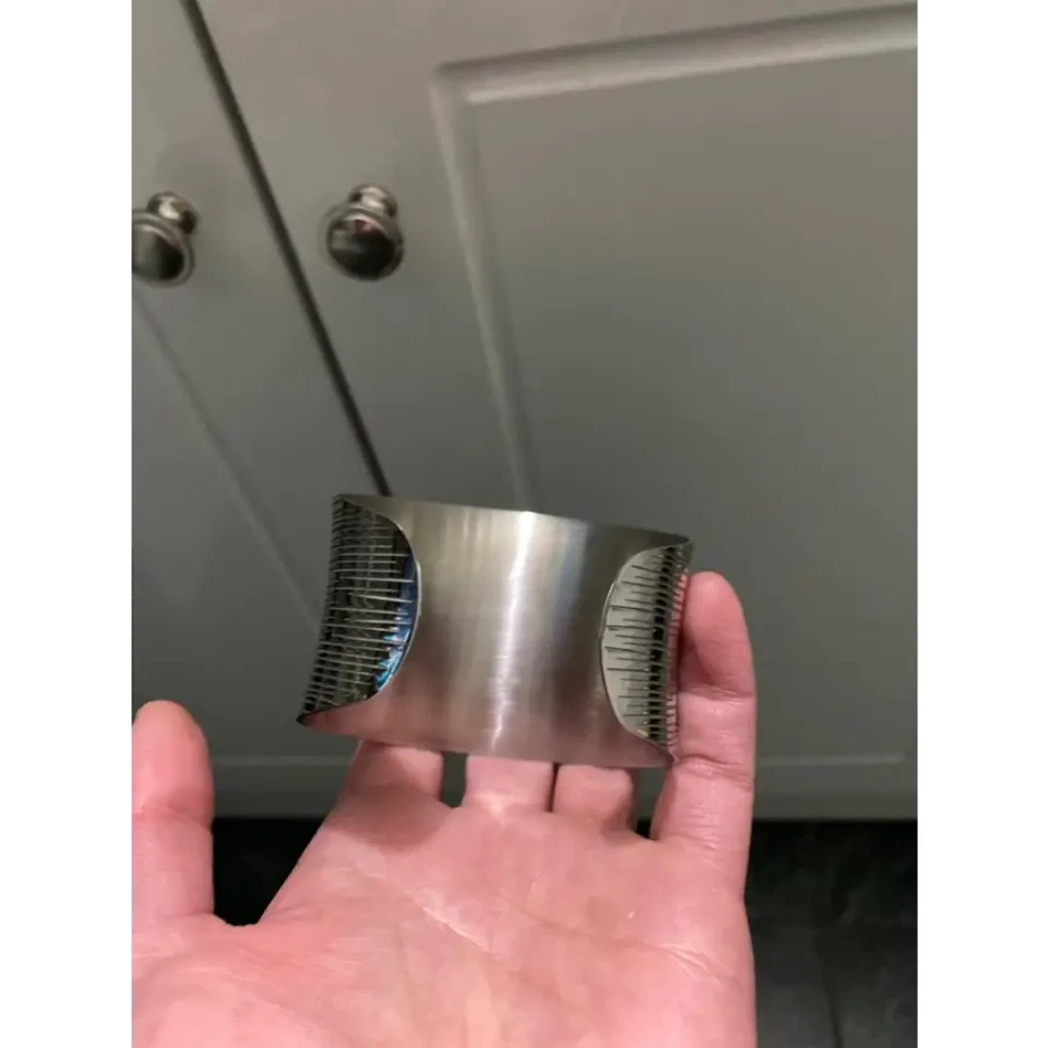 breiter gemusterter Armreif-offener Armreif-glänzend, Zeitlos, minimalistisch-Ch - Bild 4 von 4