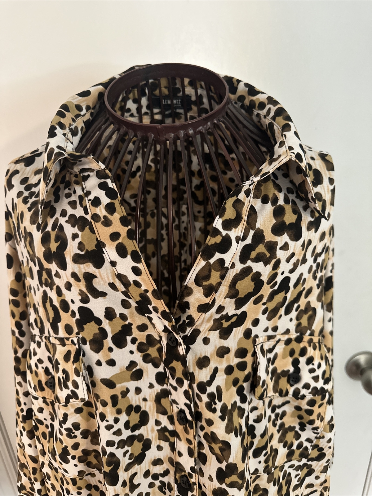 elementz 3X leopard pattern long sleeve blouse - image 2