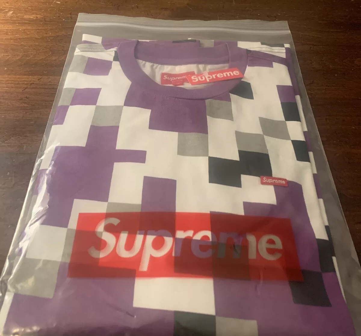 SUPREME SMALL BOX L/S TEE PURPLE DIGI CAMO/ SIZE MEDIUM SUPREME SMALL BOX L/S TEE PURPLE DIGI CAMO/ SIZE MEDIUM