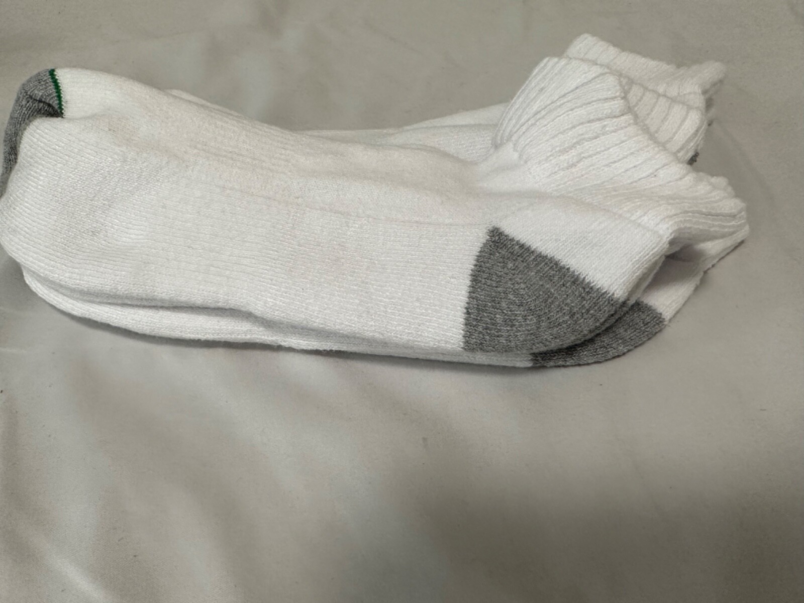 12 Pairs Men's White Sports Athletic Work Quarter Cotton Socks Made in