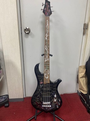Traben Phoenix Black Electric Bass