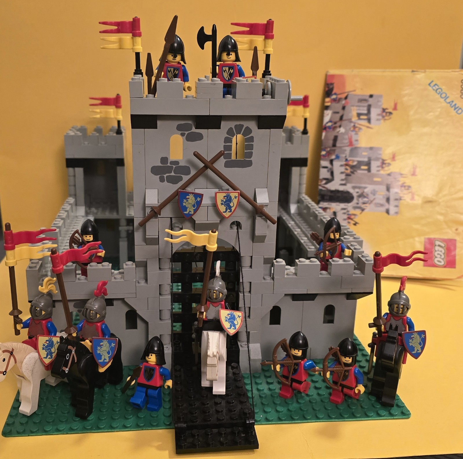 LEGO 6080 Ritterburg Kings Castle mit Originalbauanleitung Löwenritter