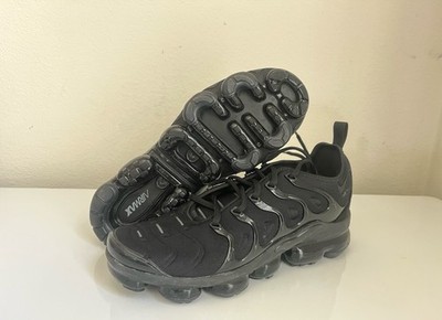 Men s Size 9 - Nike Air VaporMax Plus Low Triple Black 924453-004