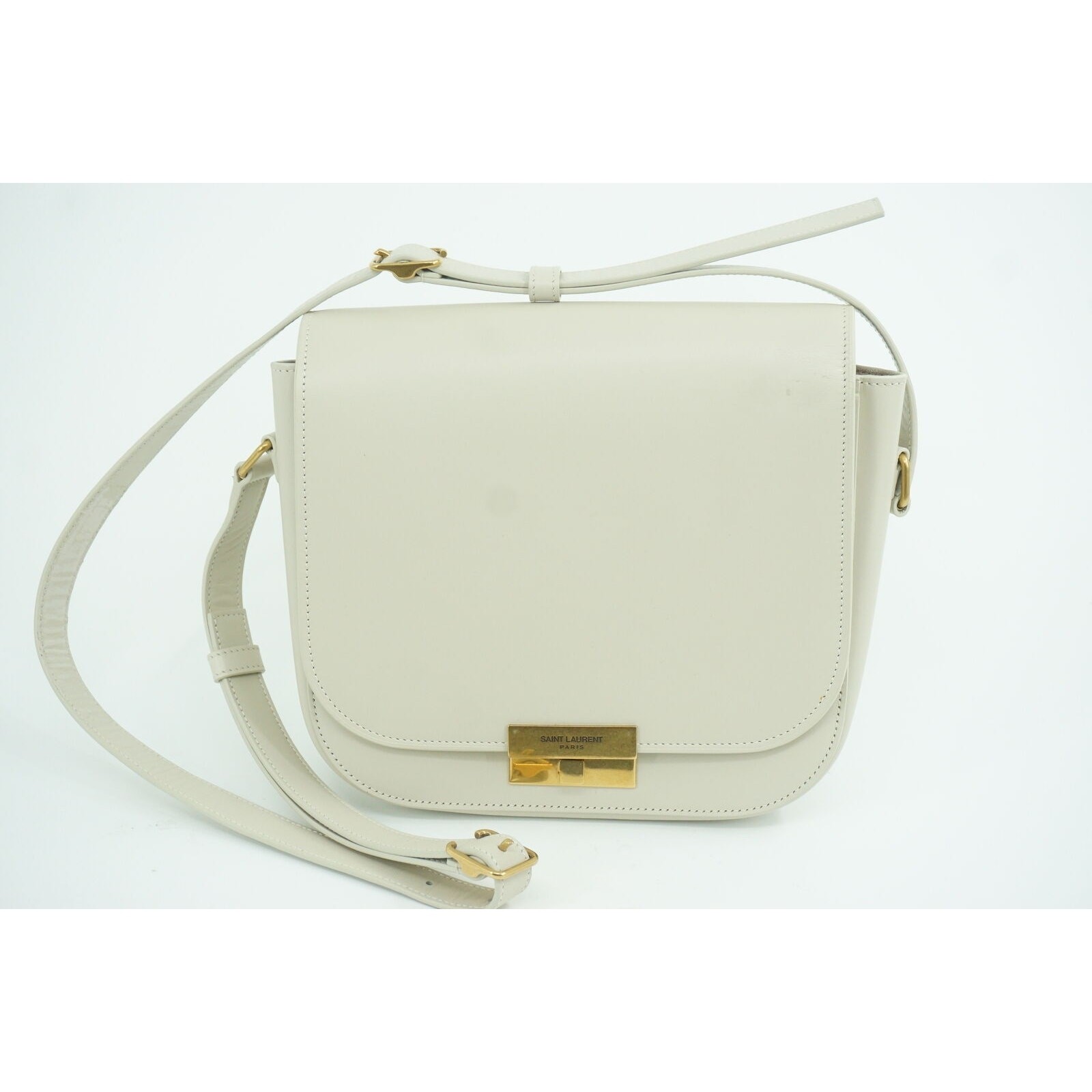 Borsa a tracolla Saint Laurent Off White Betty media in pelle $ 1950 con patta logo