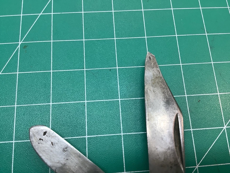 Antiguo cuchillo de ganado mediano Winchester de la era 1920-1940 - asas coloridas Foto 3 de 4