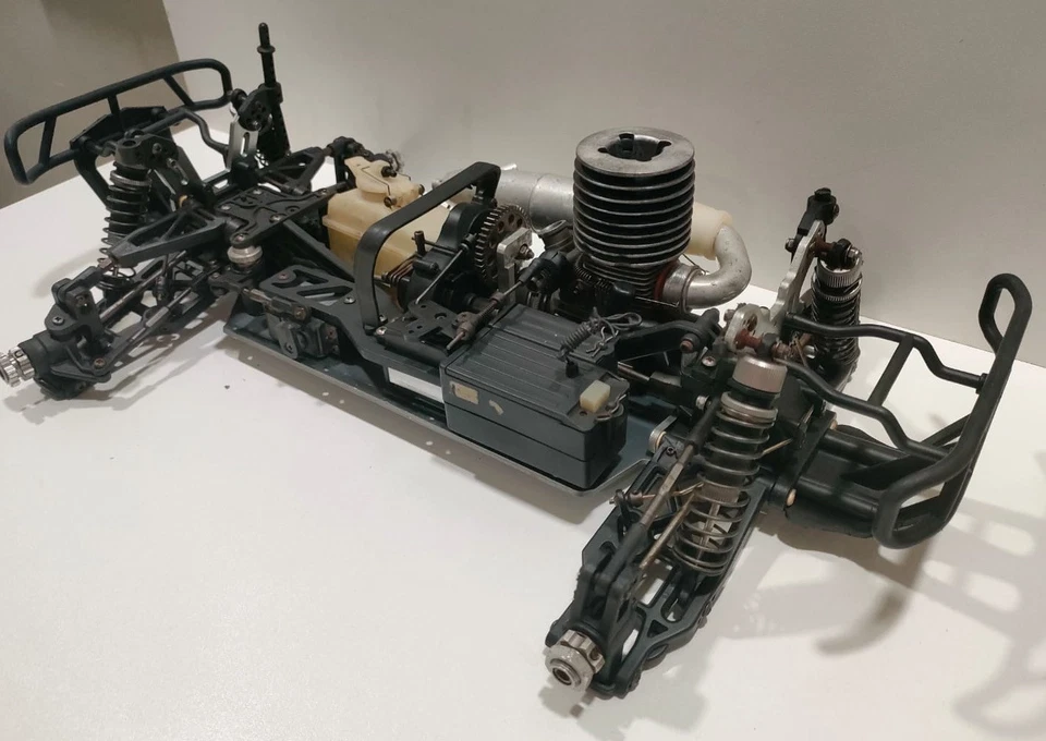 Hsp Savagery 1:8 Nitro Monster Truck Roller  - Image 2 of 4