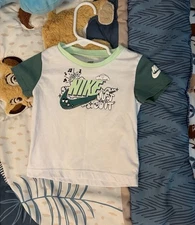 Nike Baby Toddler Graphic Print T-Shirt White Green Cotton Short Sleeve