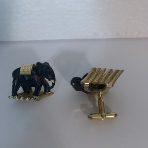 Elephant Cufflinks Unique Black Gold Tone 2-D Wildlife Endangered Pre-loved