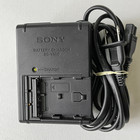 Chargeur Original SONY BC-VM10 pour Batterie NP-FM 30, 50, 55H, 70, 90