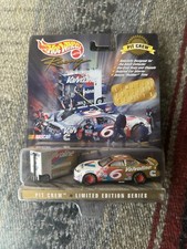 Hot Wheels Mark Martin Pit Crew Limited Edition